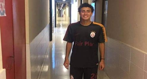  جالطة سراي التركي يضم المصري محمد خالد